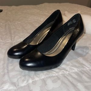 COPY - Women’s Size 9.5 Black Glossy Heels by Comfort Plus By Predictions